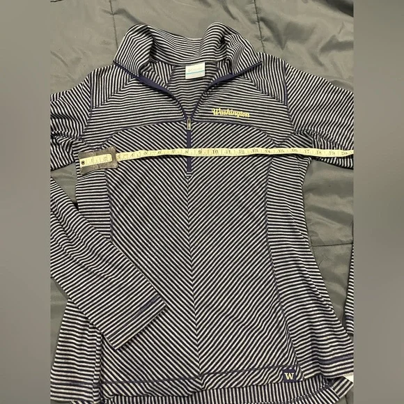 Columbia women’s half zip striped to. UW University of Washington. - Picture 5 of 8